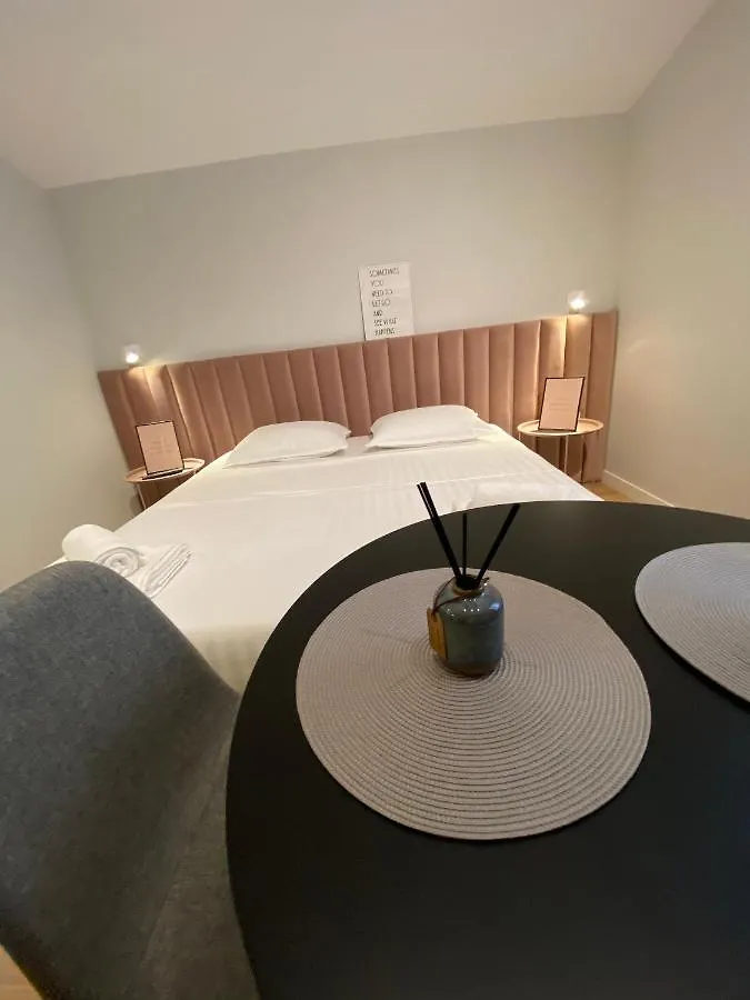 Living Studio Apartments Tirana Hotel